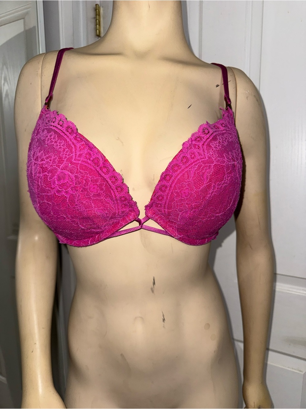 Victoria's Secret Lace Push-Up Bra - Hot Pink (imperfections - see pictures)